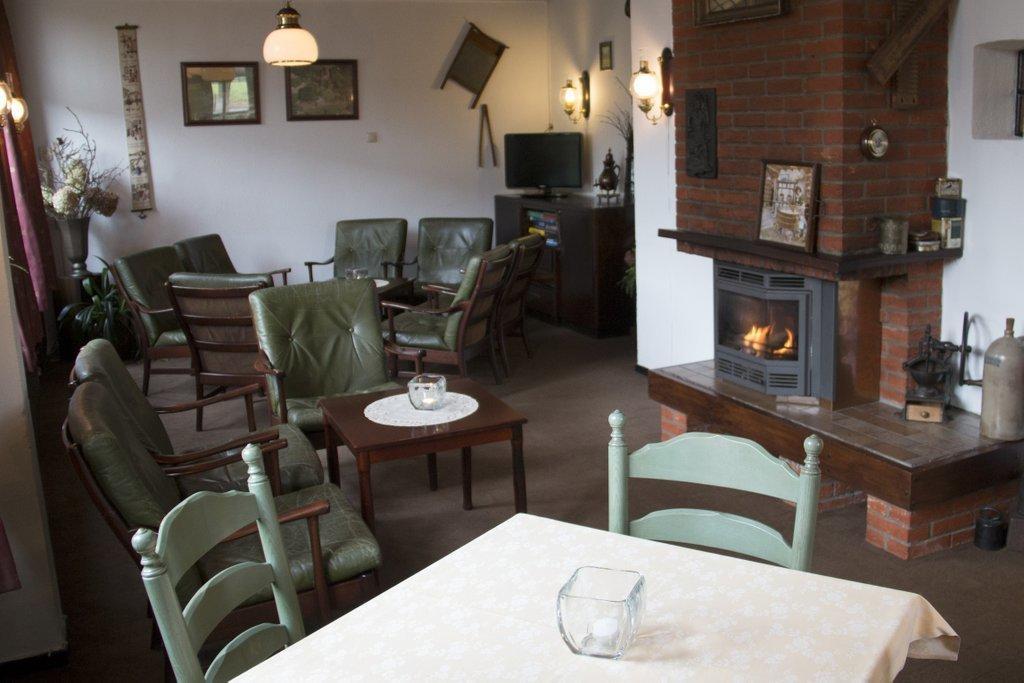 H.R. Jachtlust Hotel Steenbergen  Bagian luar foto